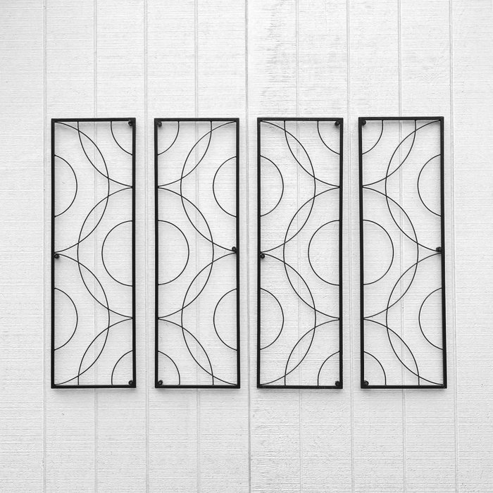 Ebern Designs Florean 42'' H x 28'' W Iron Lattice Panel Trellis